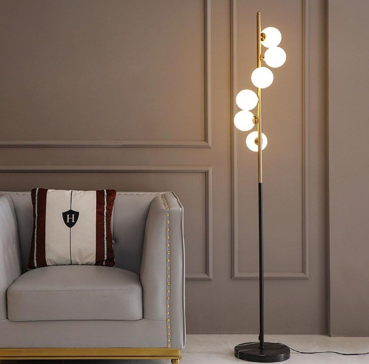 lampe sur pied à boules